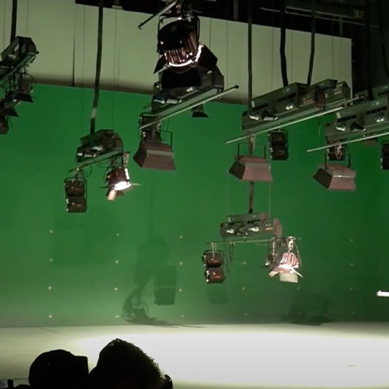 backstage-max-nardari