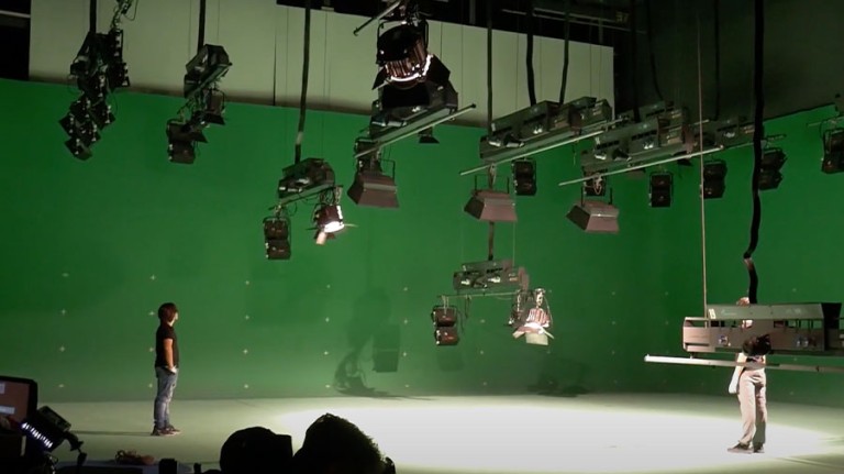 backstage-max-nardari